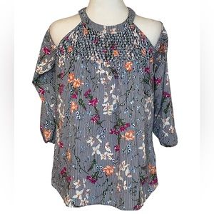 Maurices Shoulder Cut Out Floral Blouse Size Medium EUC